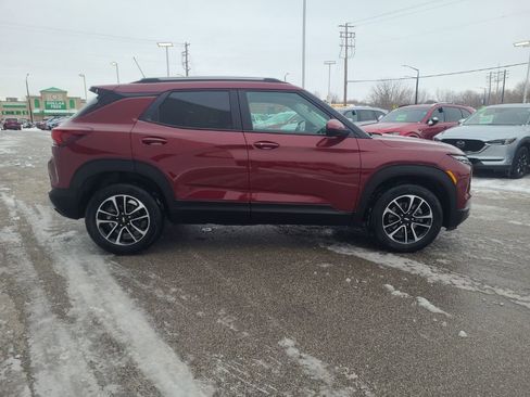 Used 2024 Chevrolet TrailBlazer LT w/ LT Cold Weather Package image 6