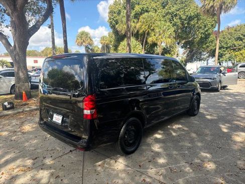 Used 2016 Mercedes-Benz Metris Passenger image 7