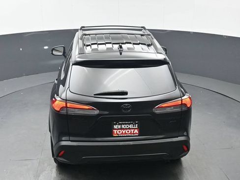 Certified 2022 Toyota Corolla Cross XLE w/ Black Badges Package (TMS) AWD/4WD image 41