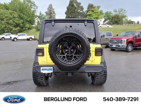 Used 2024 Jeep Wrangler Unlimited Sport AWD/4WD image 6
