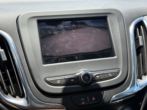 Used 2024 Chevrolet Equinox LT AWD/4WD image 21
