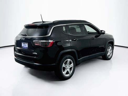 Used 2023 Jeep Compass Latitude w/ Convenience Group AWD/4WD image 5