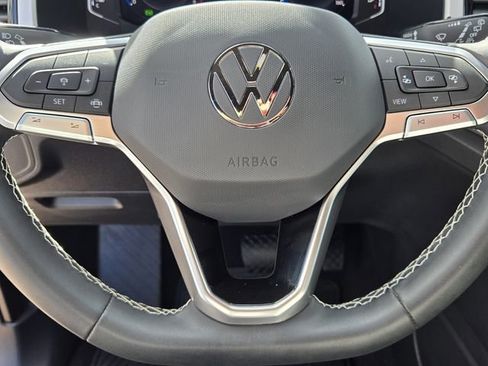 Used 2023 Volkswagen Atlas Cross Sport SE image 25