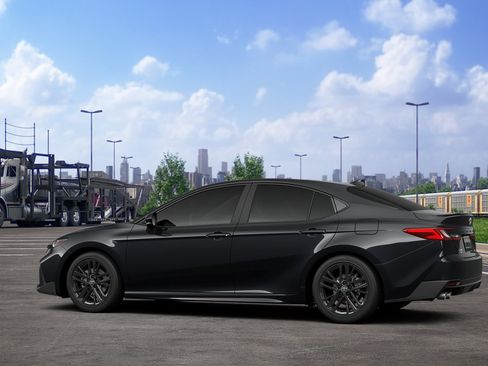 New 2026 Toyota Camry SE AWD/4WD image 4