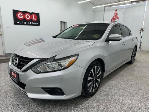 Used 2017 Nissan Altima 2.5 SL FWD image 4