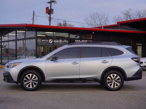 Used 2021 Subaru Outback 2.5i image 4