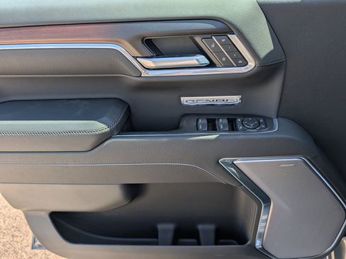 New 2026 GMC Sierra 1500 Denali w/ Technology Package AWD/4WD image 14
