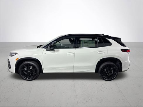 New 2026 Volkswagen Tiguan SE R-Line AWD/4WD image 9