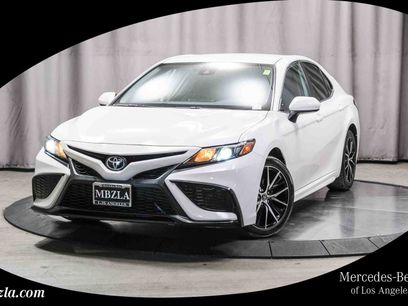 Used 2021 Toyota Camry SE w/ Carpet Mat Package (TMS)