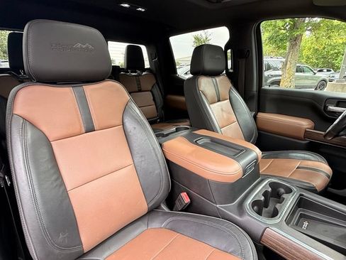 Used 2020 Chevrolet Silverado 1500 High Country w/ Technology Package AWD/4WD image 43