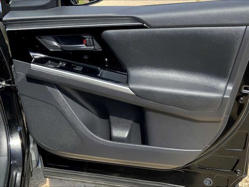 Used 2023 Toyota bZ4X XLE image 39