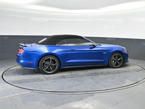 Used 2017 Ford Mustang GT Premium image 4