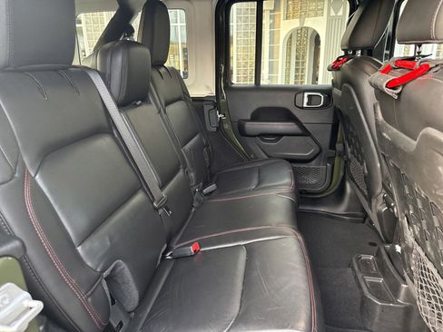 Used 2021 Jeep Wrangler Unlimited Rubicon image 33