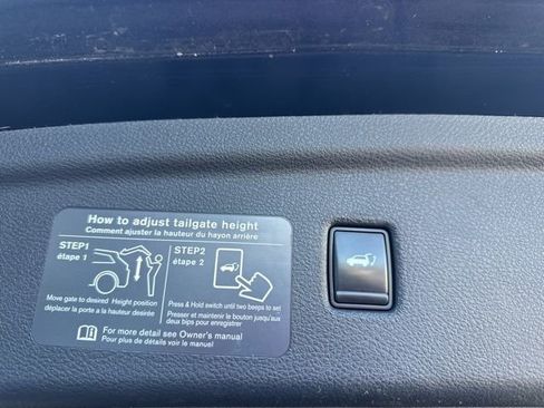 Used 2019 INFINITI QX50 Essential w/ Premium Heat Package image 9