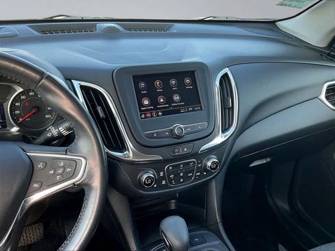 Used 2022 Chevrolet Equinox LT AWD/4WD image 11