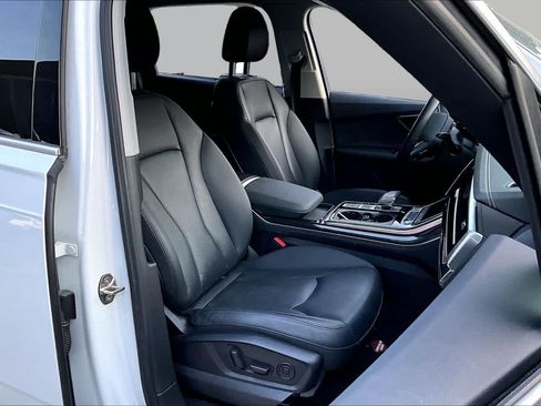 Used 2023 Audi Q7 3.0T Premium Plus AWD/4WD image 9