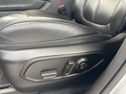 Used 2023 Jeep Grand Cherokee L Limited AWD/4WD image 14