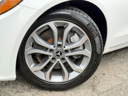 Used 2017 Mercedes-Benz C 300 C 300 4MATIC Sedan image 81