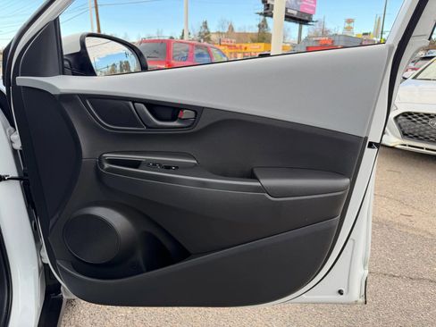 Used 2020 Hyundai Kona SEL image 17