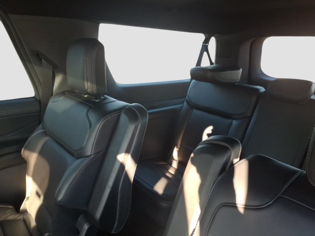 Used 2025 Ford Expedition Max Platinum w/ Stealth Performance Package AWD/4WD image 11