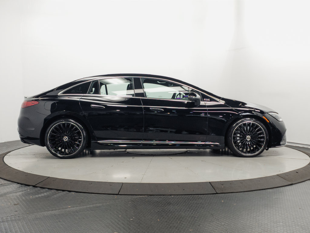 Certified 2023 Mercedes-Benz EQE 500 4MATIC Sedan w/ Pinnacle Trim Package image 34