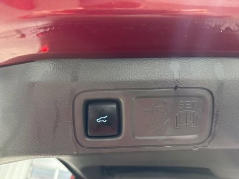 Used 2018 Ford Expedition XLT w/ Equipment Group 202A image 24