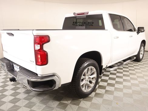 Used 2022 Chevrolet Silverado 1500 LTZ w/ Z71 Off-Road Package image 19