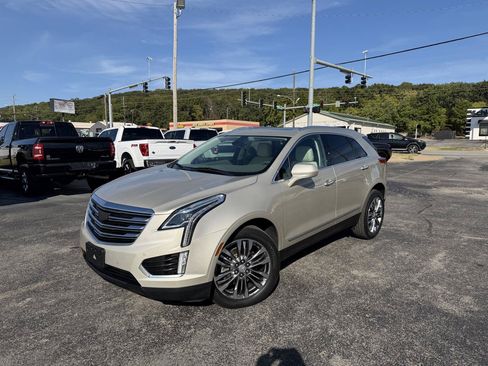 Used 2017 Cadillac XT5 Premium Luxury AWD/4WD image 1
