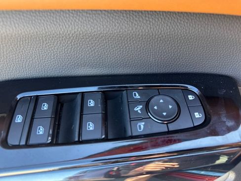 New 2026 Nissan Pathfinder Platinum image 19