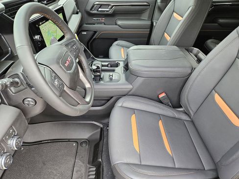 New 2026 GMC Sierra 1500 AT4 w/ AT4 Premium Package AWD/4WD image 9
