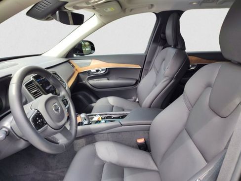 Used 2024 Volvo XC90 B6 Plus w/ Protection Package Premier image 11