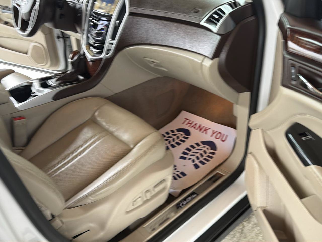 Used 2014 Cadillac SRX Luxury FWD image 19