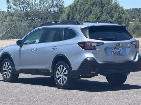 Used 2020 Subaru Outback Premium AWD/4WD image 5
