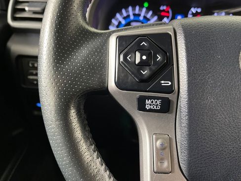 Used 2018 Toyota 4Runner 4WD image 26