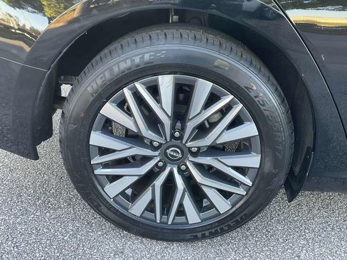 Used 2024 Nissan Altima 2.5 SV image 7