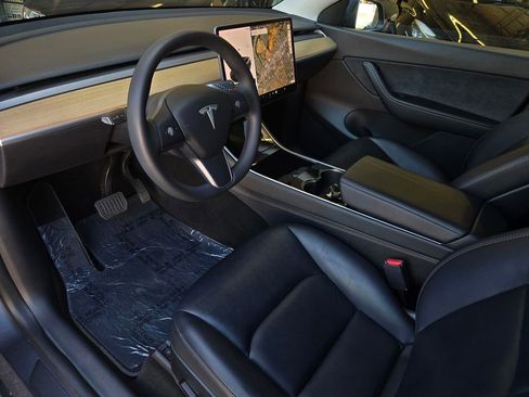Used 2020 Tesla Model Y Long Range AWD/4WD image 10