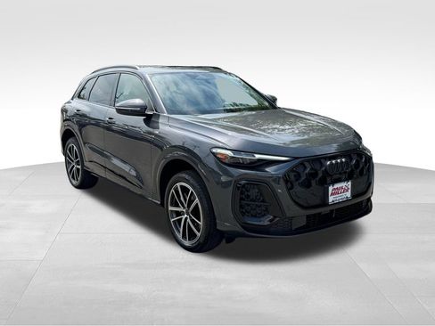 New 2026 Audi Q5 Premium AWD/4WD image 3