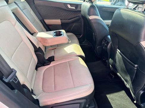 Used 2020 Ford Escape Titanium AWD/4WD image 40