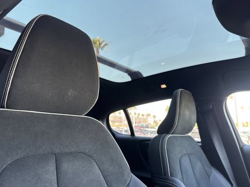 Used 2023 Volvo C40 P8 Recharge Ultimate AWD/4WD image 18