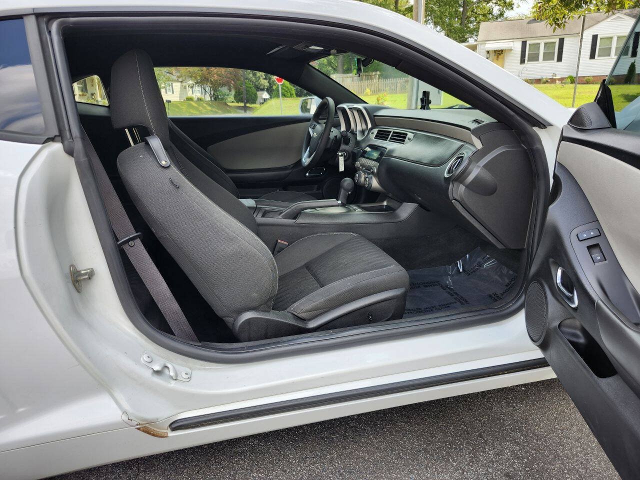 Used 2013 Chevrolet Camaro LS RWD image 5