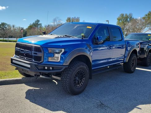 Used 2018 Ford F150 Raptor w/ Equipment Group 802A Luxury image 2
