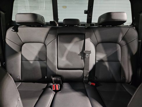 Used 2024 GMC Canyon Elevation w/ Elevation Premium Package image 13