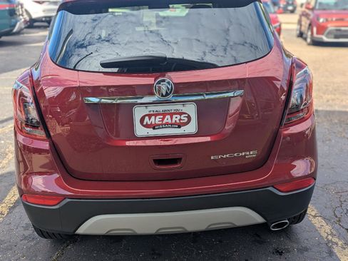 Used 2022 Buick Encore Preferred w/ Safety Package AWD/4WD image 7