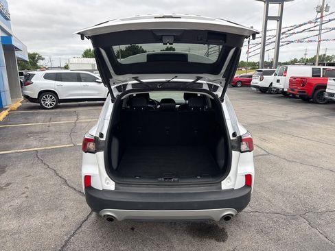 Used 2022 Ford Escape SEL w/ Technology Package FWD image 6