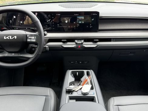 New 2026 Kia EV9 Light image 17
