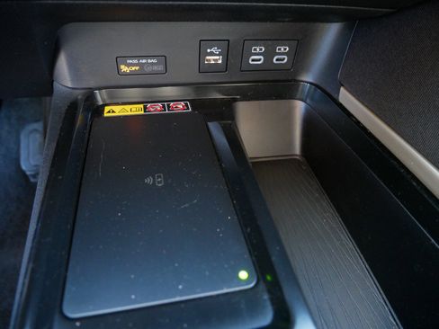 Certified 2025 Toyota Camry LE image 29