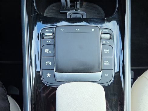 Certified 2022 Mercedes-Benz GLB 250 GLB 250 image 26