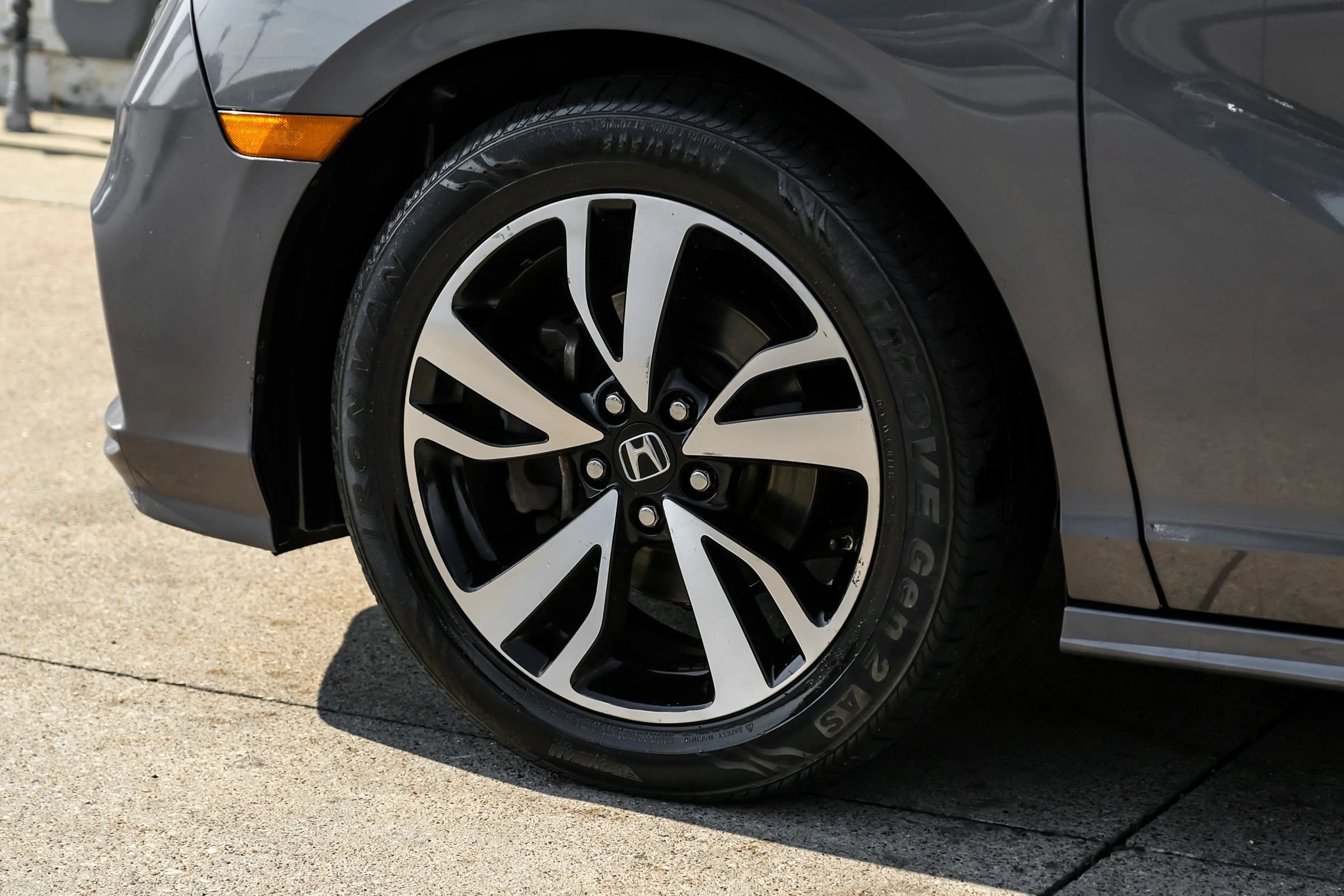 Used 2019 Honda Odyssey Elite image 54
