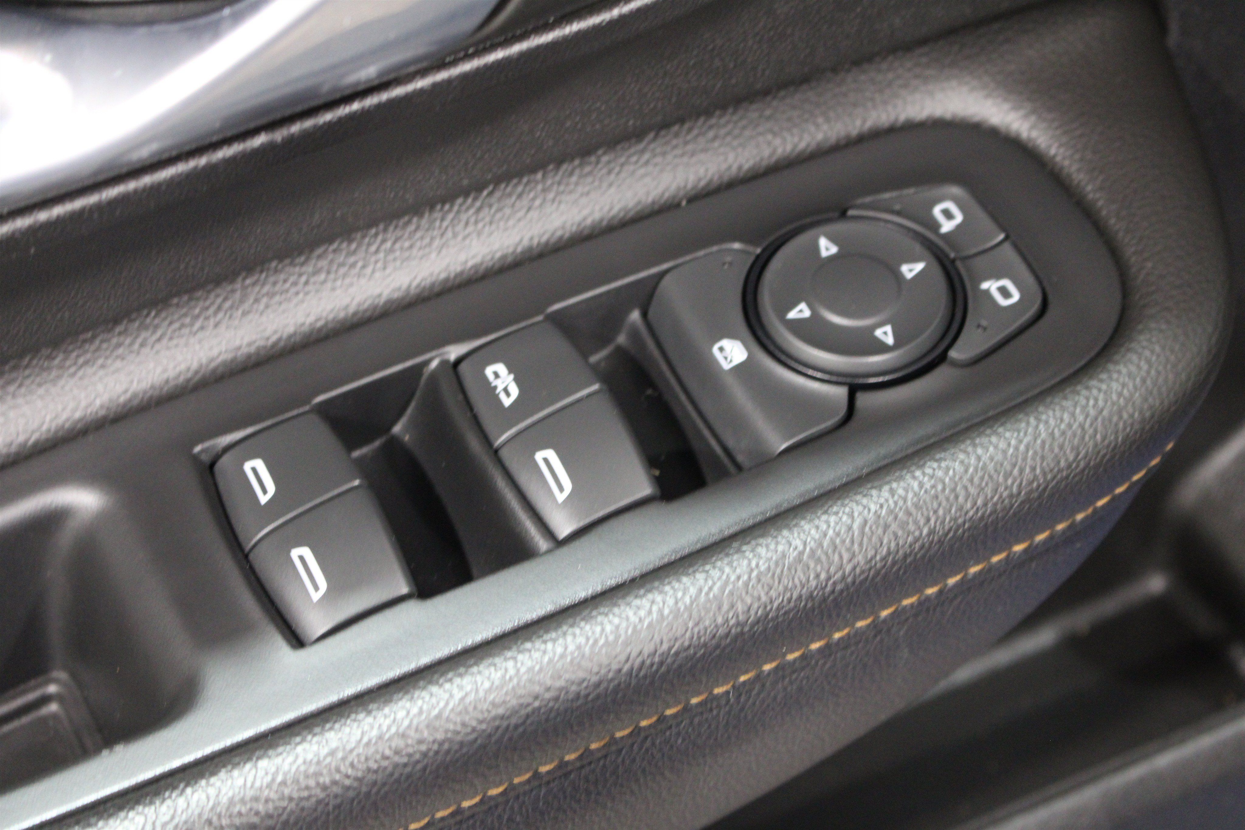 Used 2024 GMC Terrain AT4 AWD/4WD image 7
