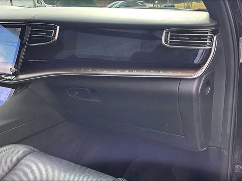 Used 2022 Jeep Grand Wagoneer Series I image 16